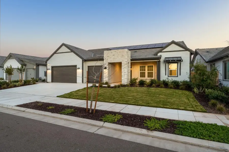 1785 N Renn Avenue, Clovis, CA 93619 - Image #2