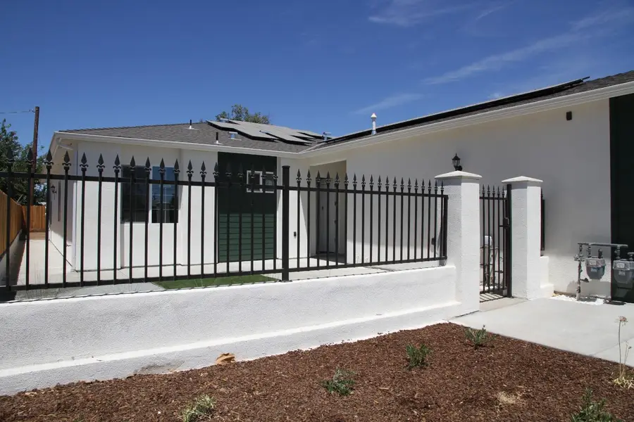 728 W Vassar, Fresno, CA 93705 - Image #2