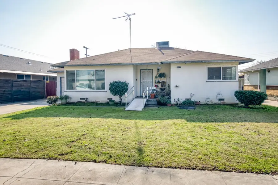 236 E Garland Avenue, Fresno, CA 93704 - Image #2