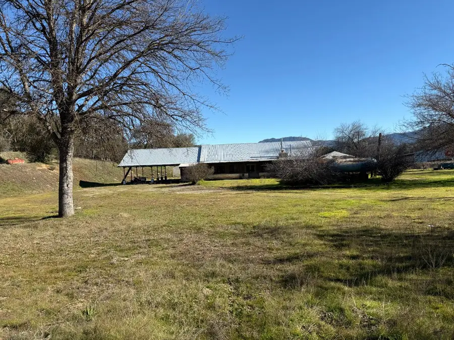 40163 Hwy 49, Oakhurst, CA 93644 - Image #2