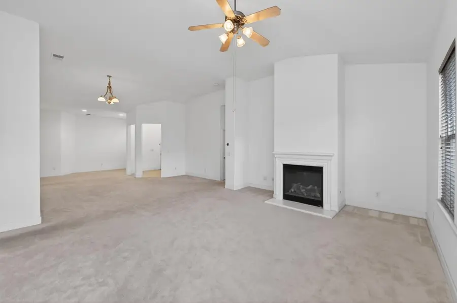 2445 Kaweah Avenue, Clovis, CA 93619 - Image #3