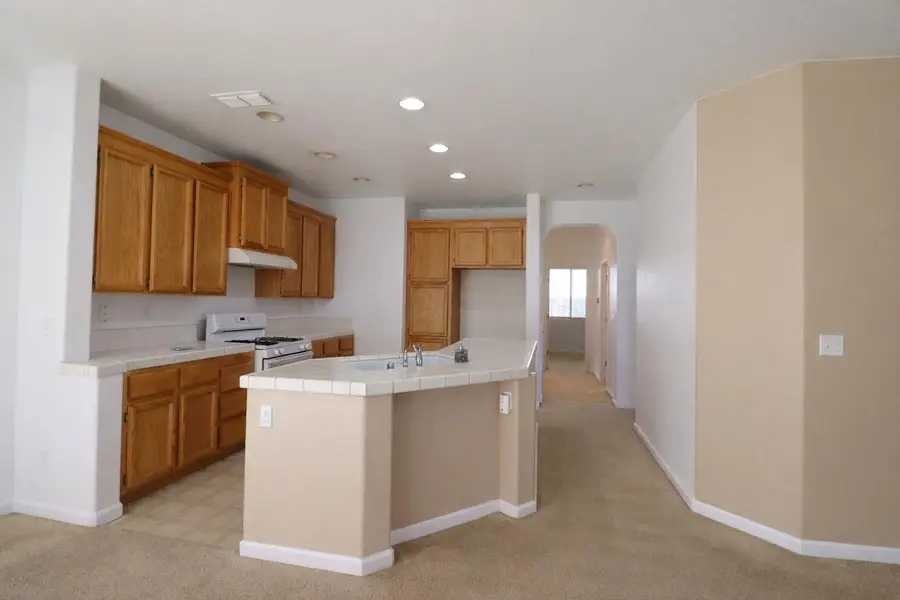 924 Stanford Avenue, Madera, CA 93637 - Image #3