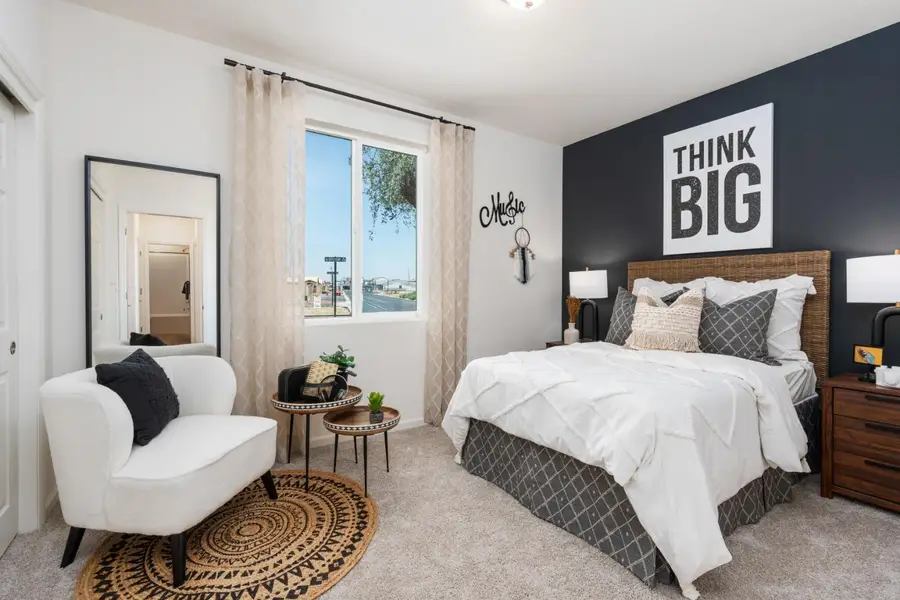 6714 E Home Avenue, Fresno, CA 93727 - Image #3