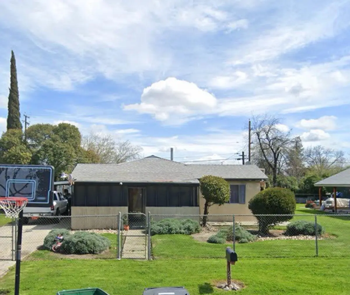 909 E Flory Avenue, Corcoran, CA 93212 - Image #1