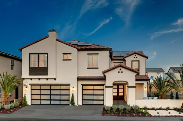 11206 N Via Ravenna Drive, Fresno, CA 93730