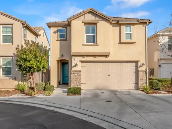 1573 Joy Drive, Clovis, CA 93619