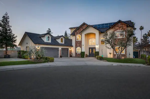 1303 Jordan Avenue, Clovis, CA 93611