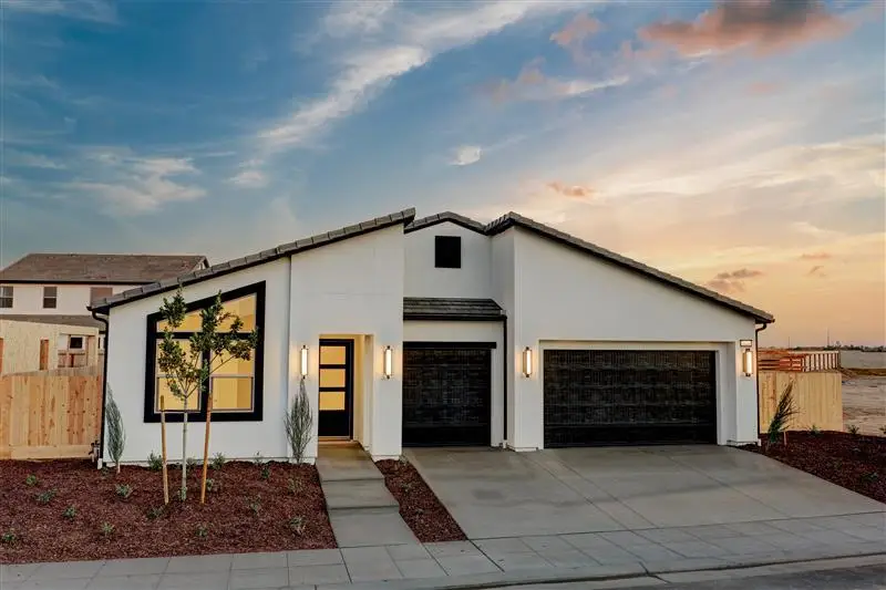 1124 Sophie Drive W, Madera, CA 93636 - Image #2