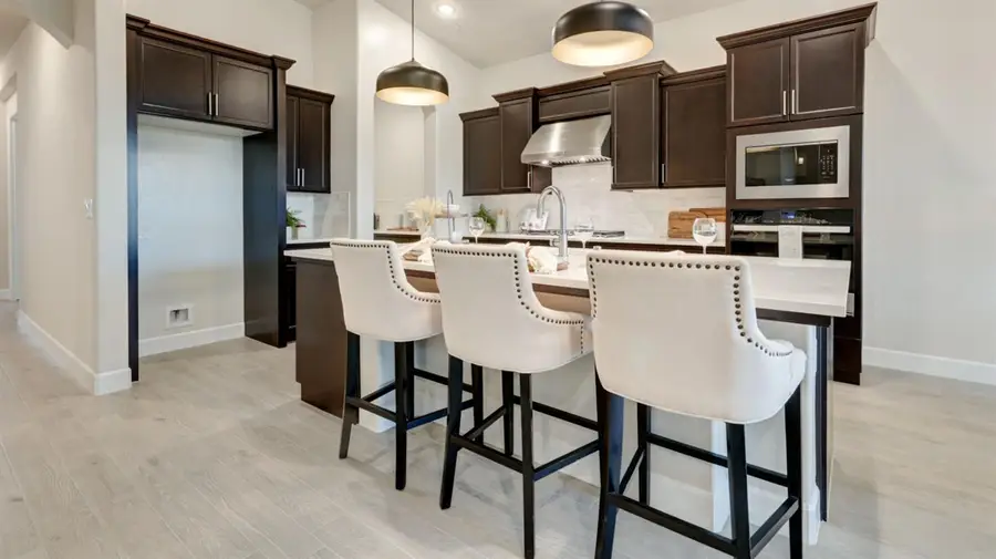 935 Talus Way S, Madera, CA 93636 - Image #3