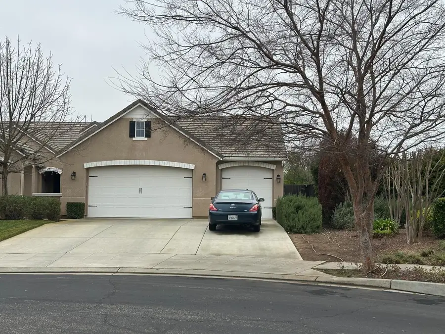 1906 N Langley Avenue, Clovis, CA 93619 - Image #2