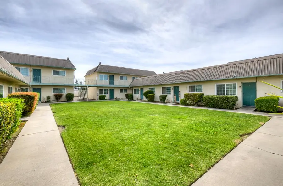 1228 Jefferson Avenue, Clovis, CA 93612 - Image #3