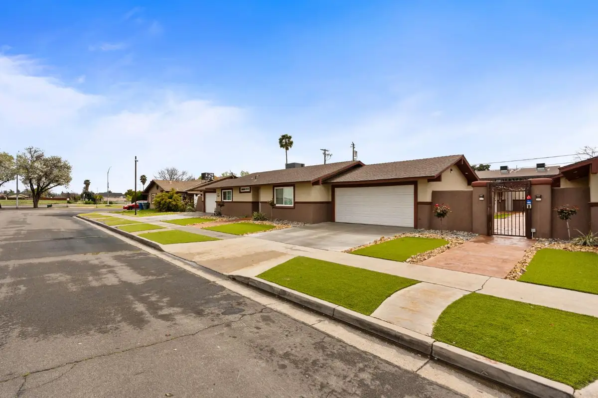 5180 E Hedges, Fresno, CA 93727 - Image #1