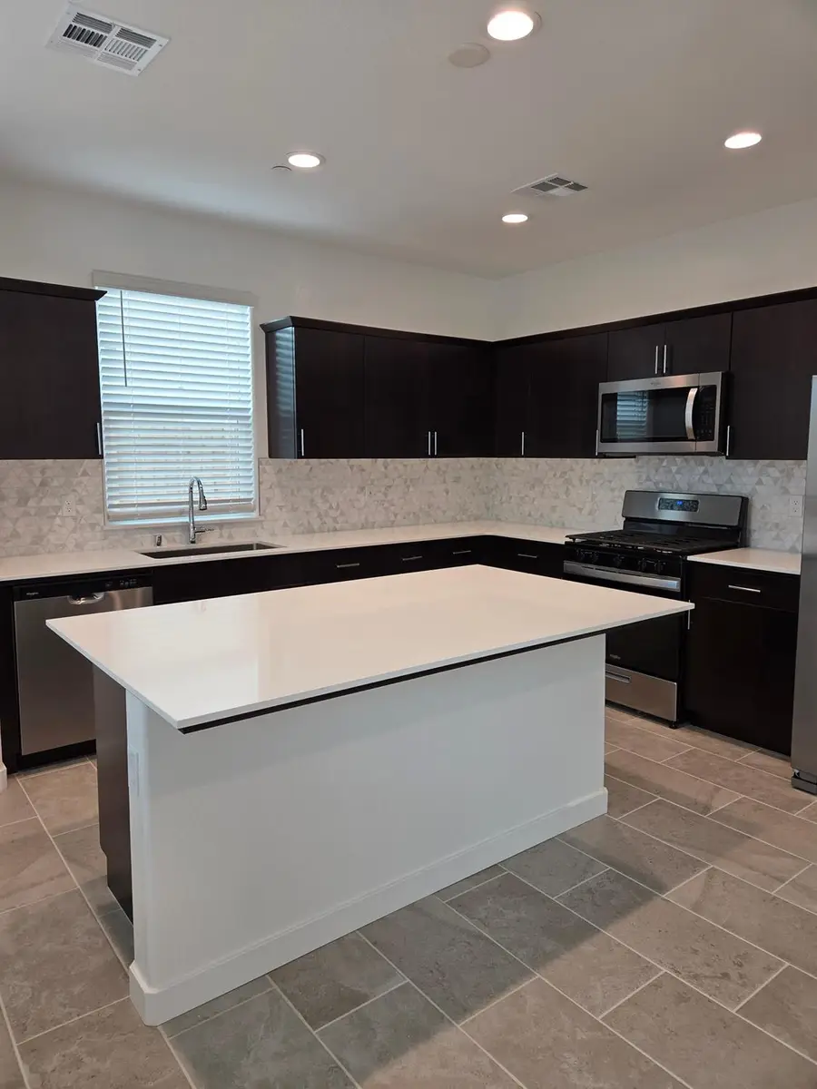 1174 Grant Avenue W, Madera, CA 93636 - Image #3