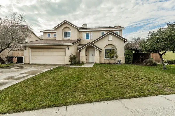 671 Cambria Lane, Lemoore, CA 93245