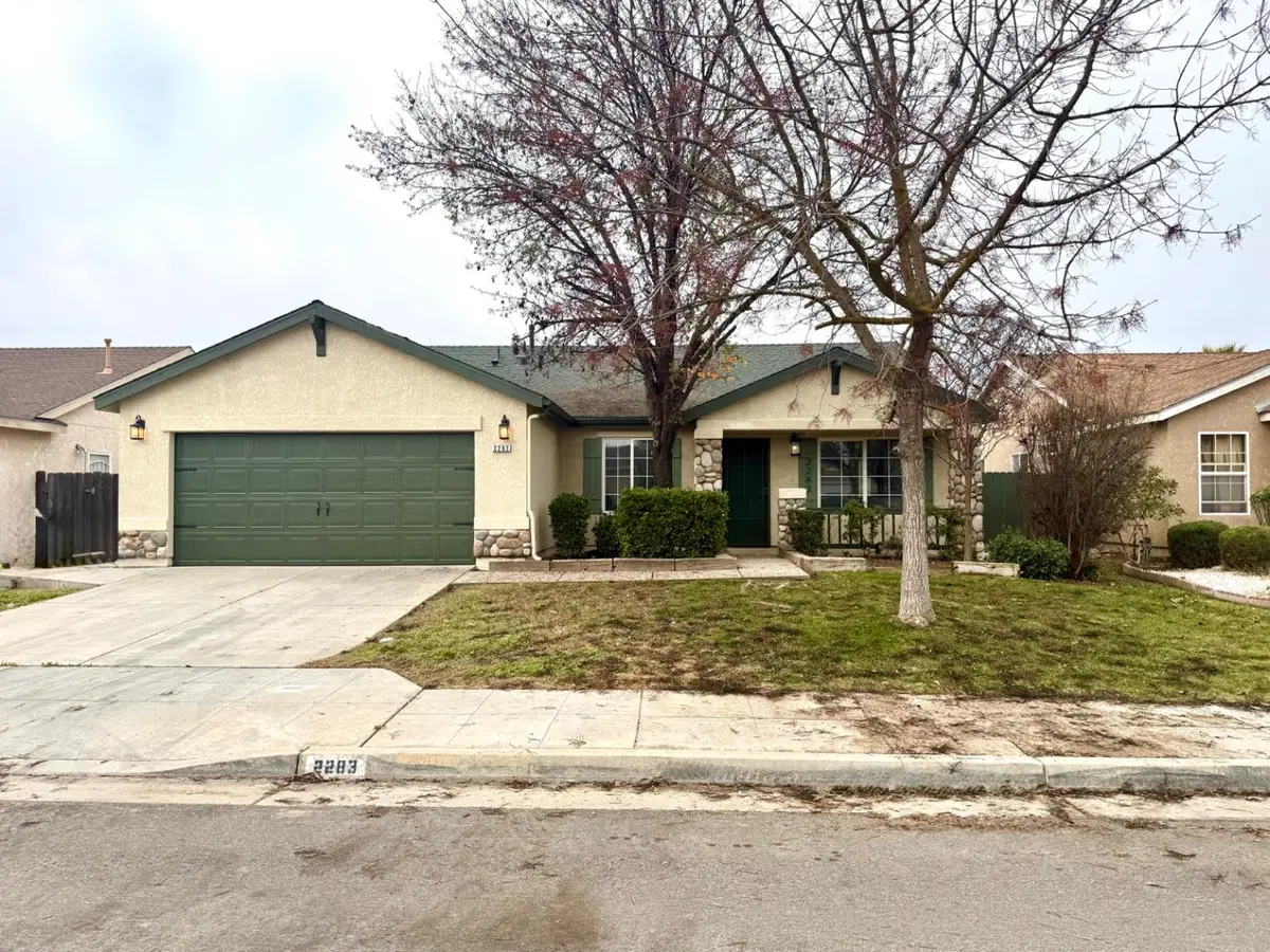 2283 N Sonora Lane, Fresno, CA 93722 - Image #1