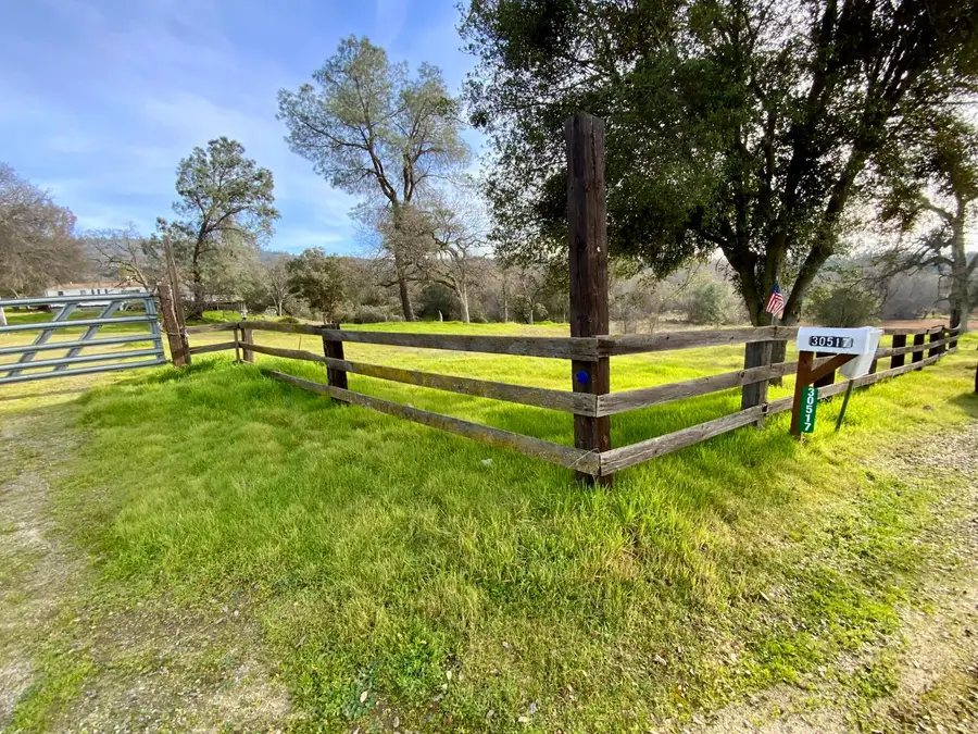 30517 Road 400, Coarsegold, CA 93614 - Image #3