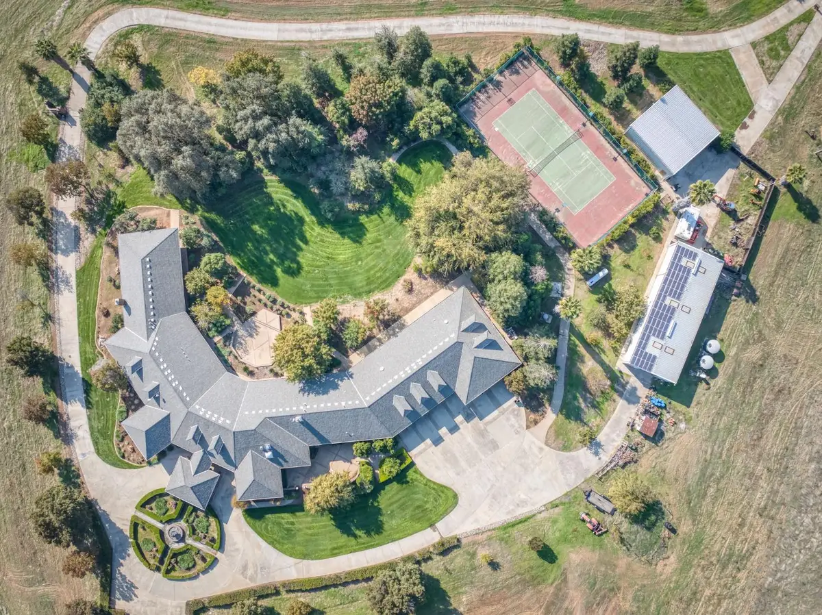 4715 E Copper Avenue, Clovis, CA 93619 - Image #1