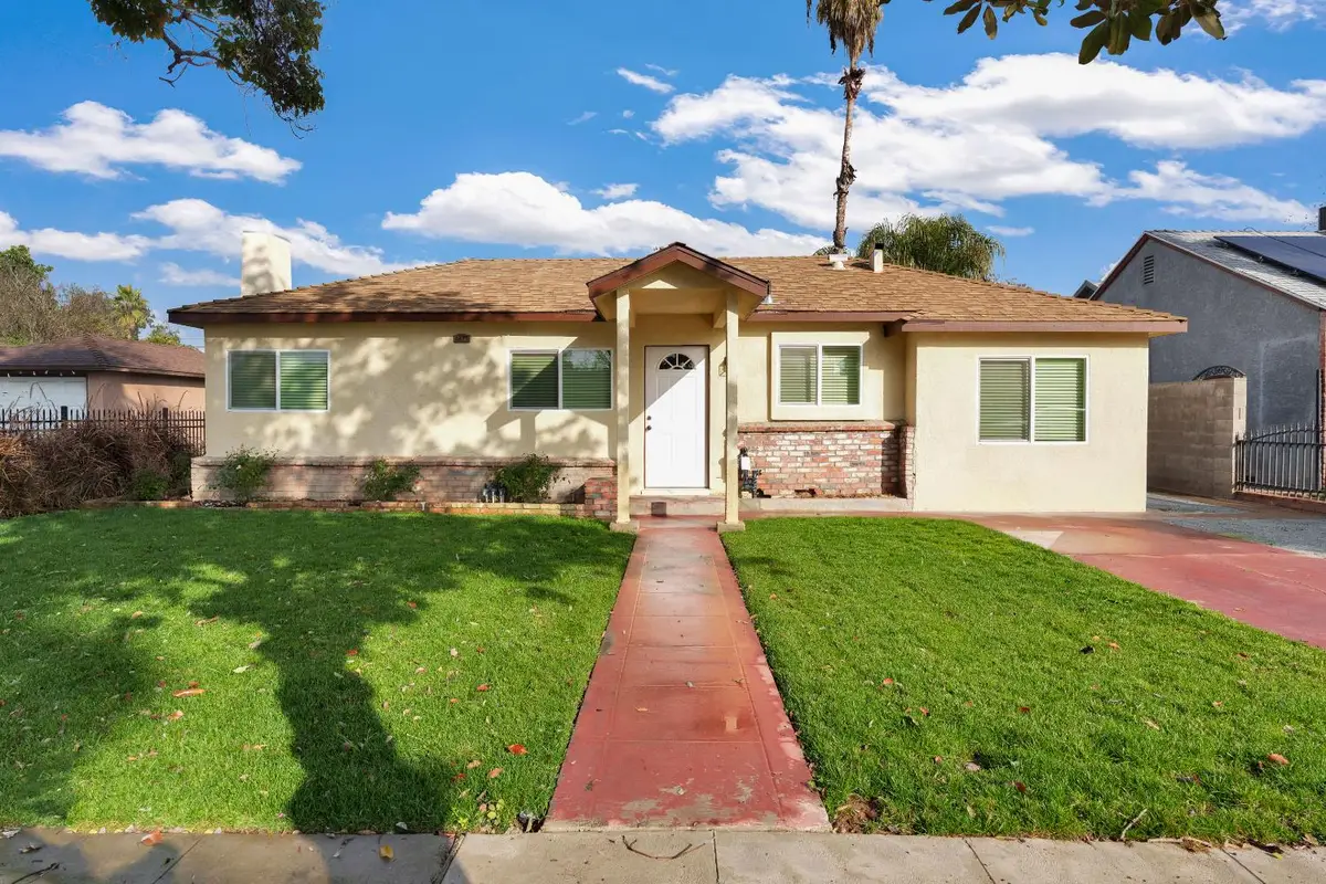 4877 E Illinois Avenue, Fresno, CA 93727 - Image #1