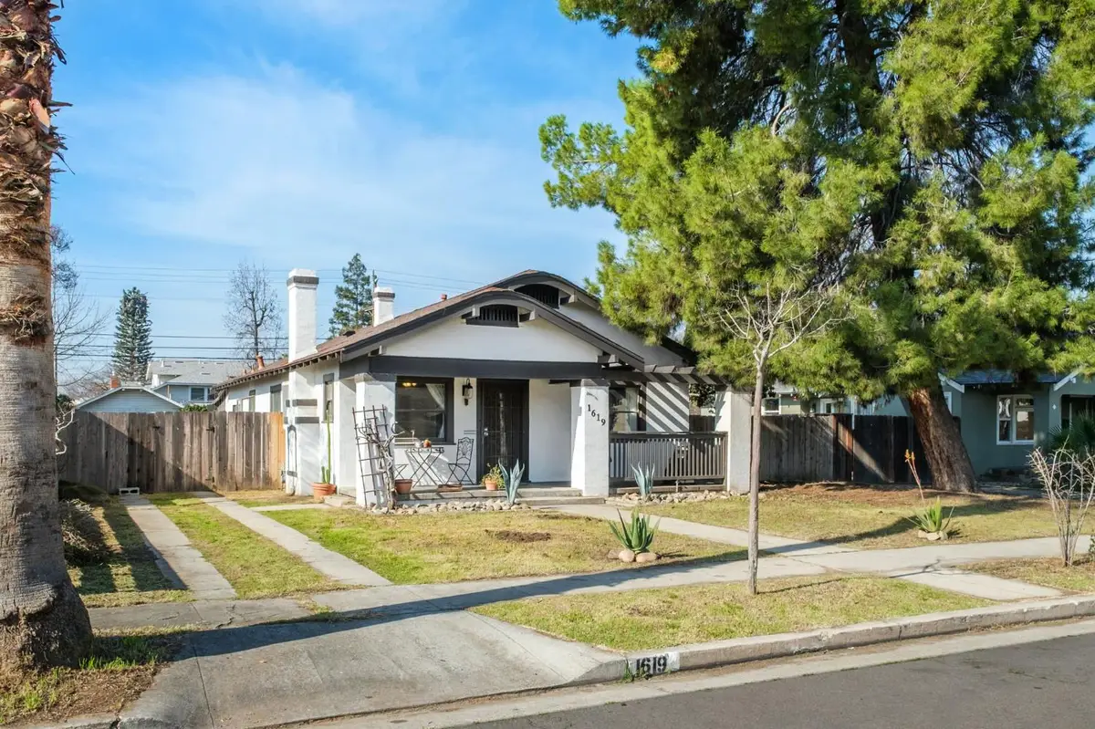 1619 N Arthur Avenue, Fresno, CA 93705 - Image #1