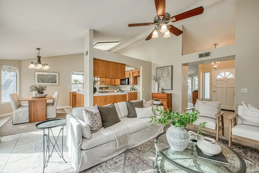 1234 Burlingame Avenue, Clovis, CA 93612 - Image #3