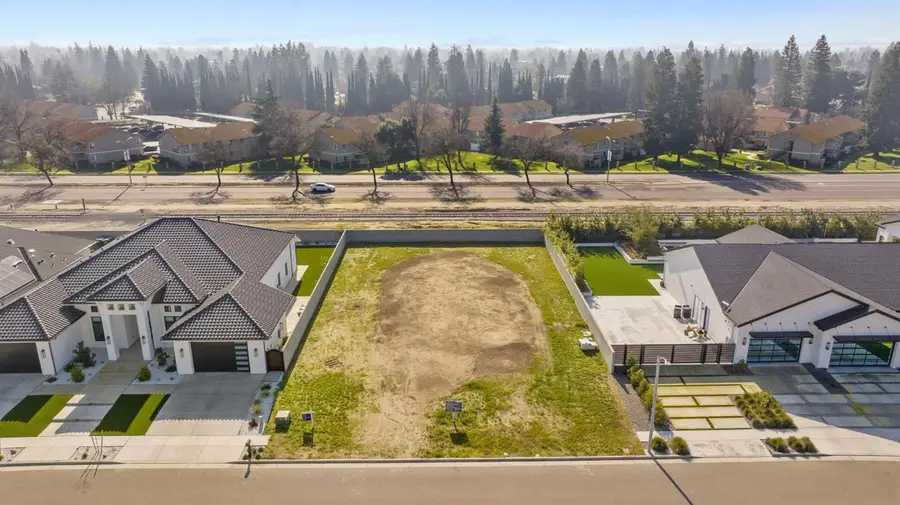 4625 W Cecil, Visalia, CA 93291 - #2