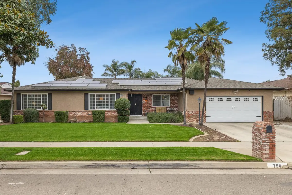754 E Spruce Avenue, Fresno, CA 93720 - Image #1