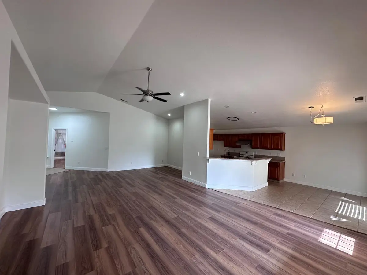 5491 W Ashcroft Avenue, Fresno, CA 93722 - Image #1