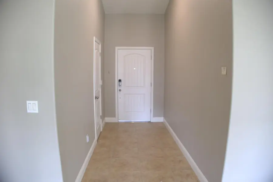 2451 Hermosa Avenue, Clovis, CA 93619 - Image #2