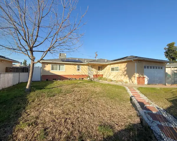 4045 E Bellaire Way, Fresno, CA 93726
