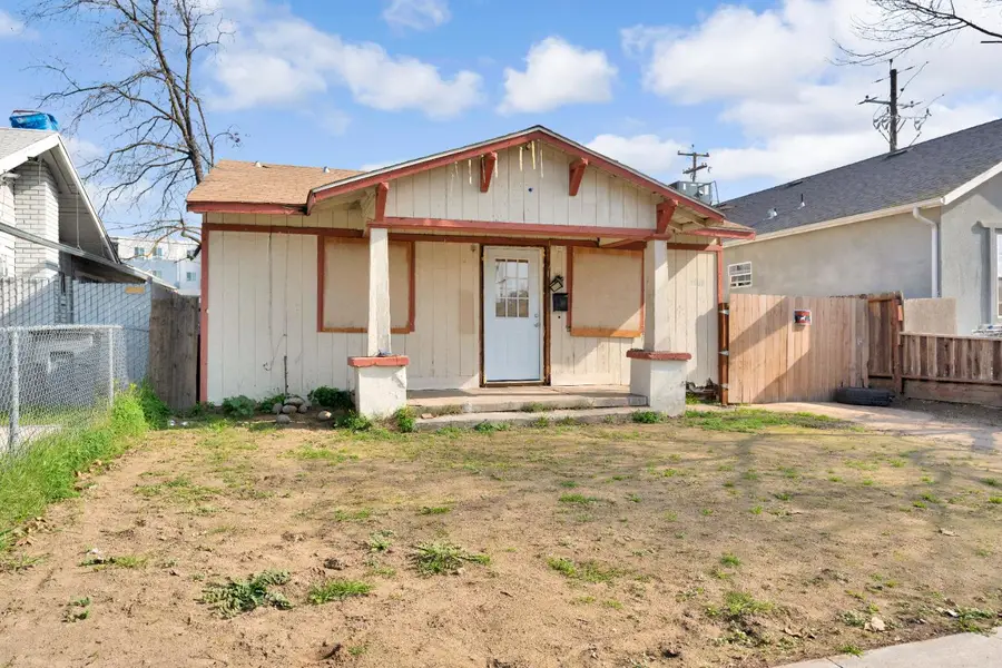 1508 N Calaveras Avenue, Fresno, CA 93728 - Image #2
