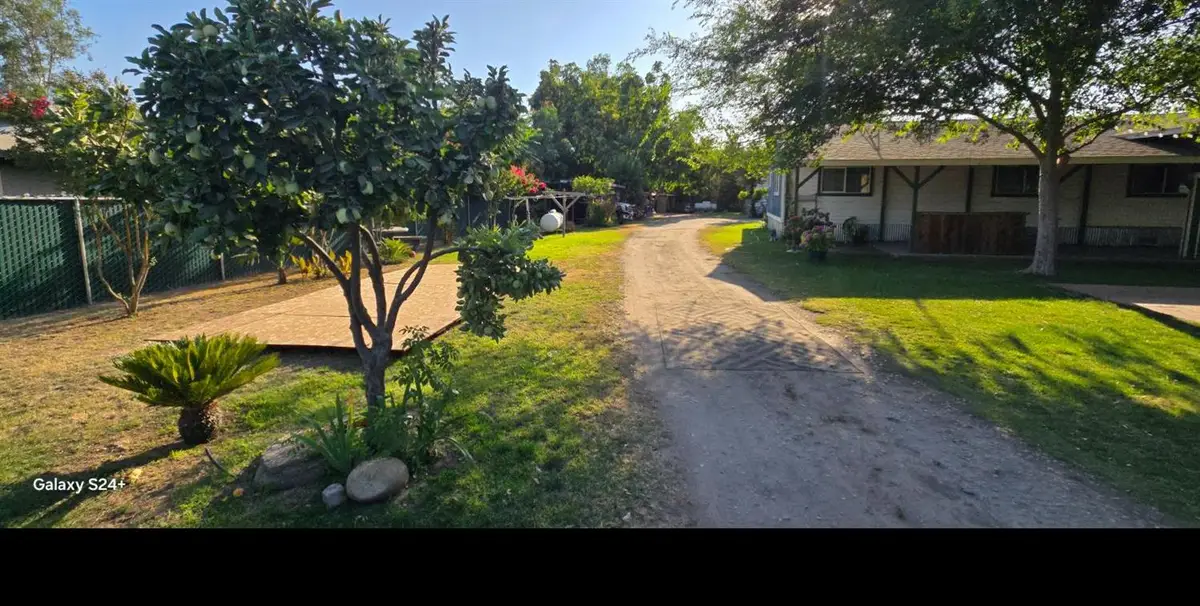 4315 E Lincoln Avenue, Fresno, CA 93725 - #1