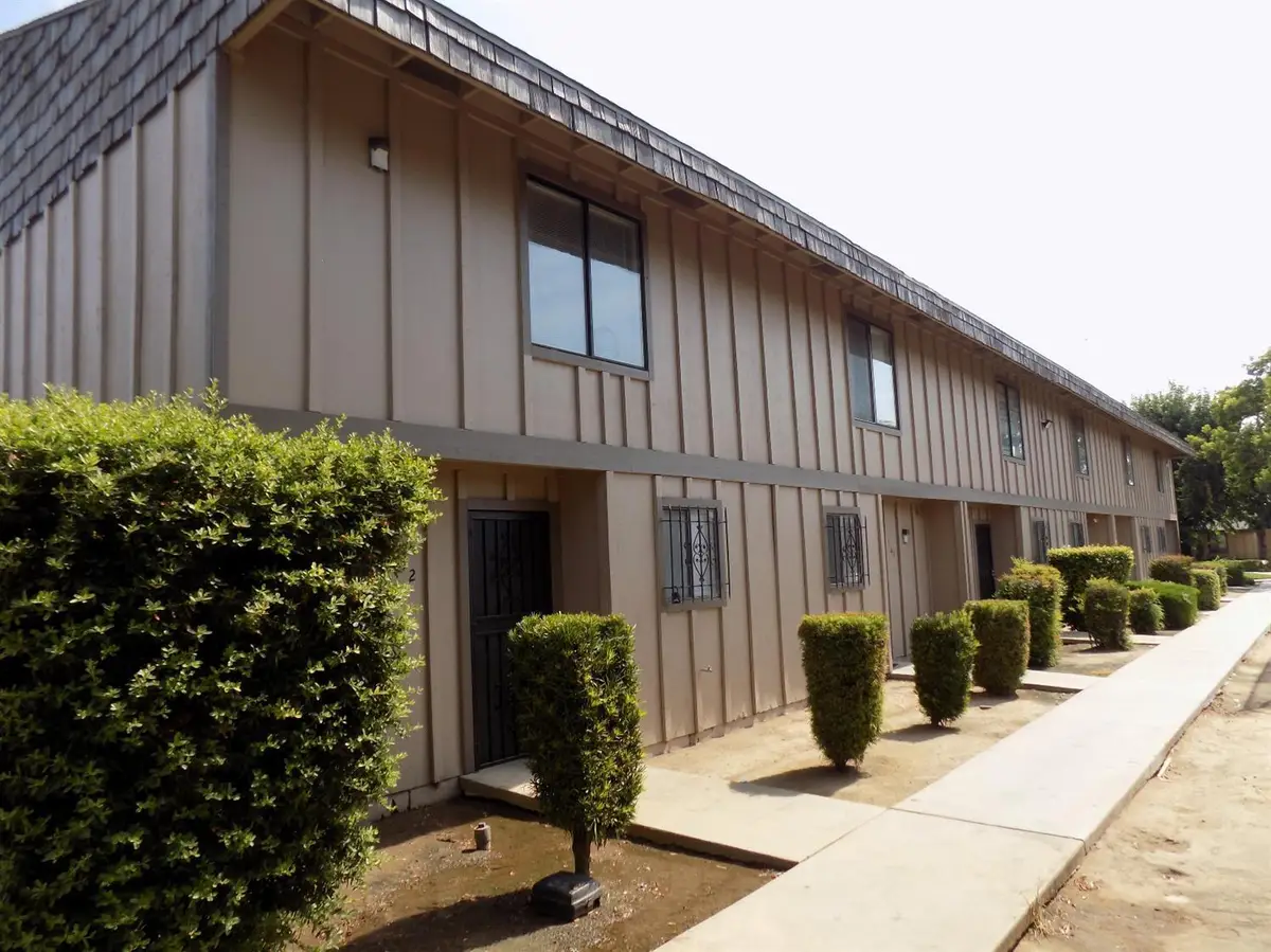 1221 N Peach Avenue #142, Fresno, CA 93727 - Image #1