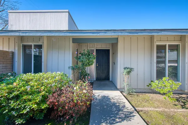 1068 W Browning Avenue #A, Fresno, CA 93711