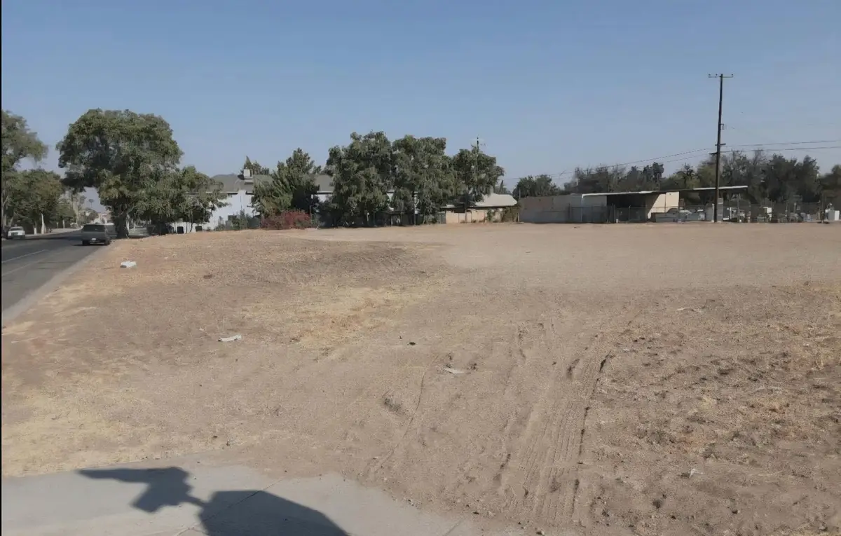 916 C Street, Fresno, CA 93706 - #1