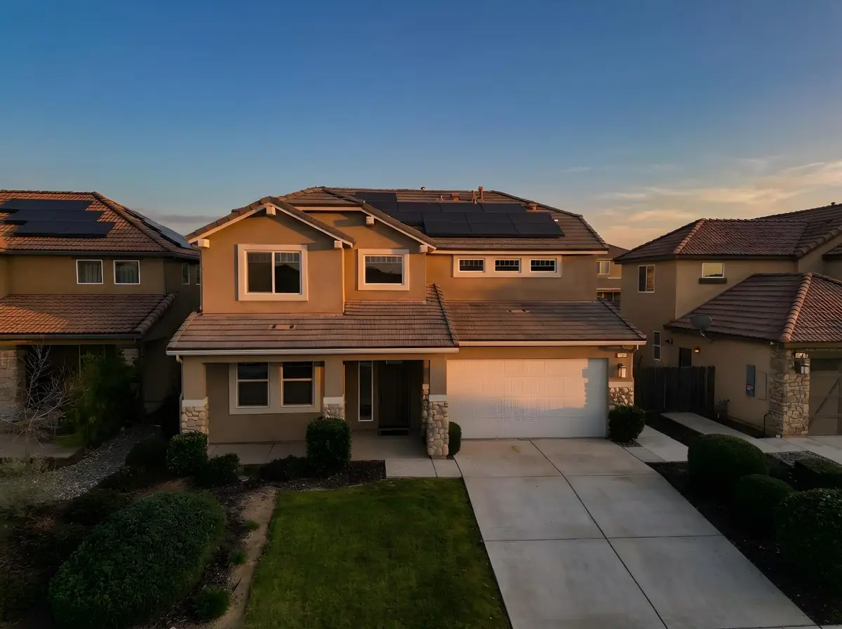 563 Mesa Drive S, Madera, CA 93636 - Image #1