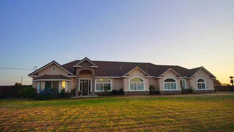 25162 Burton Way, Madera, CA 93638 - Image #3