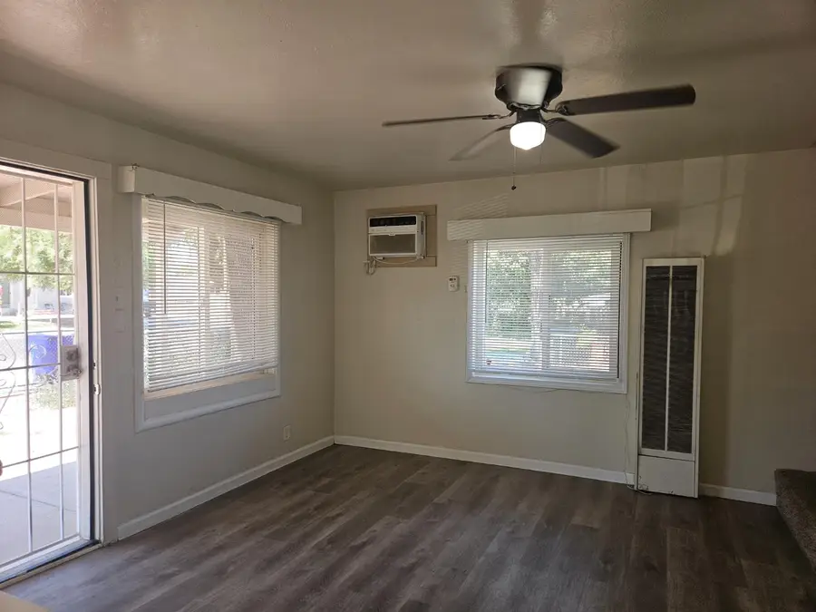 1240 J Street, Sanger, CA 93657 - Image #2