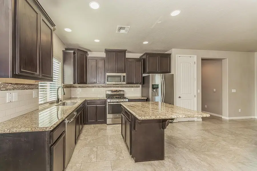 3028 N Hornet Avenue, Fresno, CA 93737 - #3