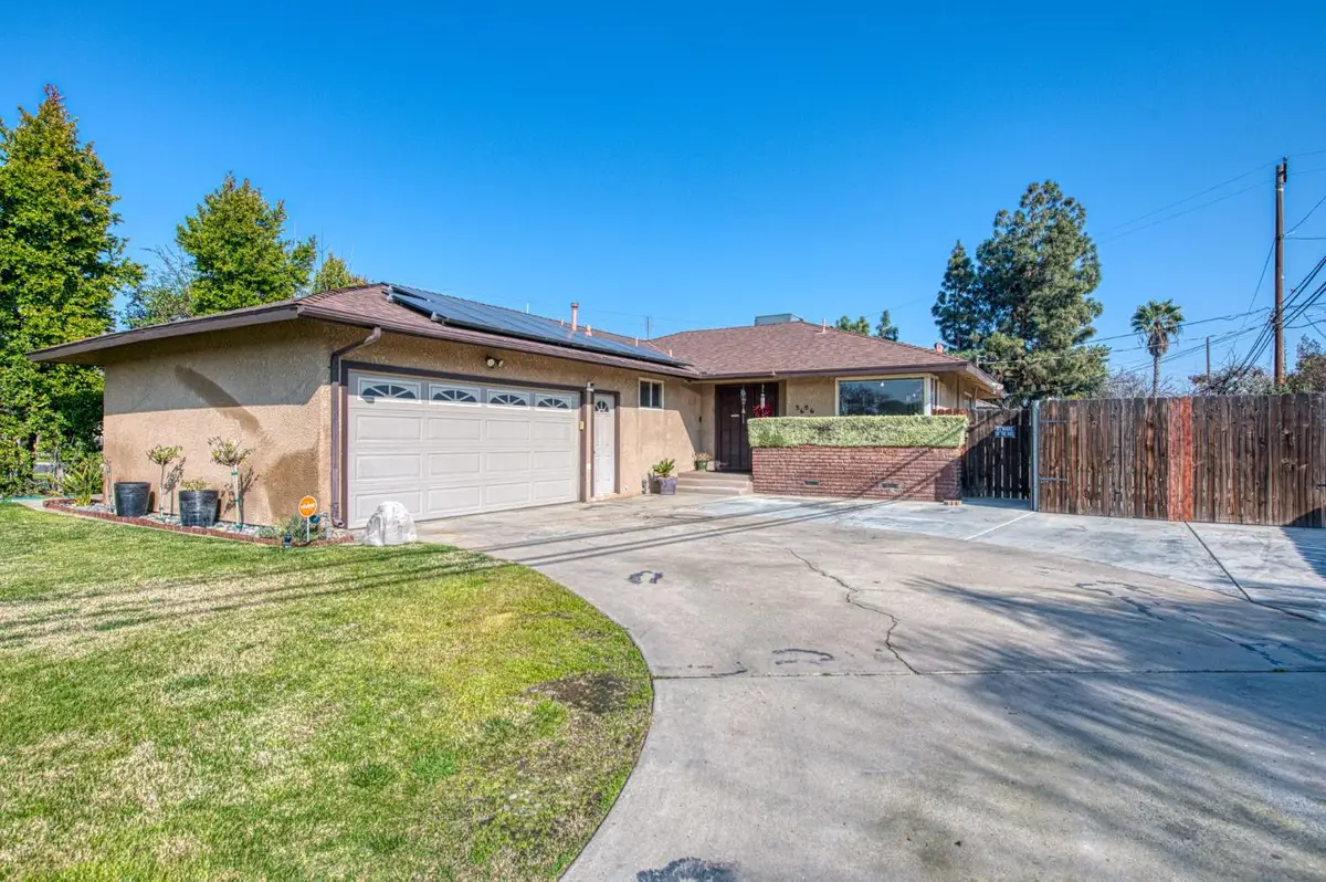 3606 N Callisch Street, Fresno, CA 93726 - #1