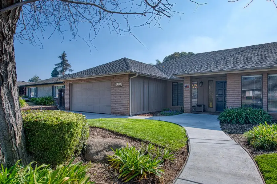 1557 W Warner Avenue, Fresno, CA 93711 - #3