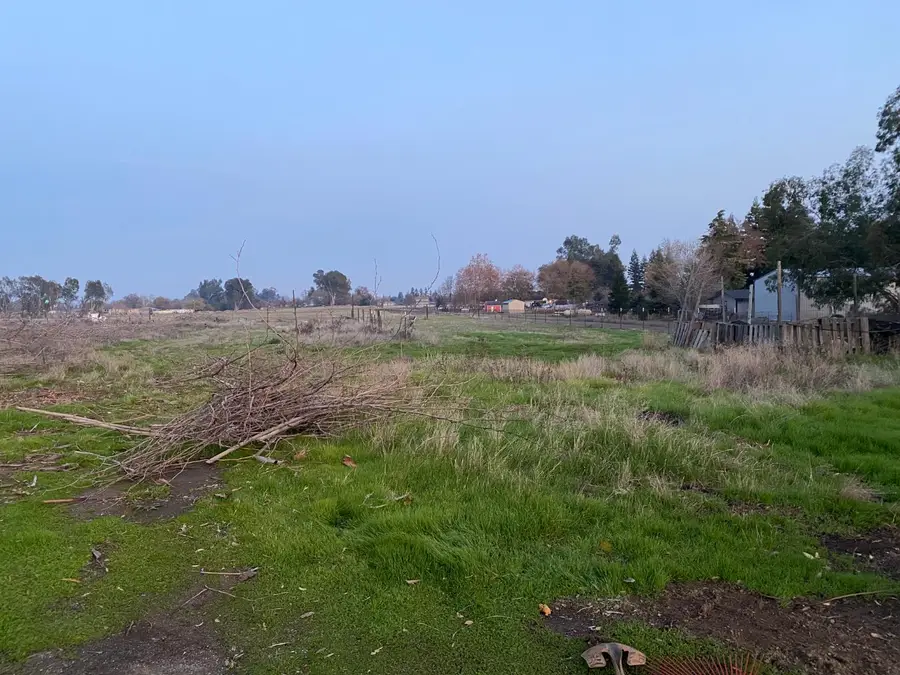 8220 N Fowler, Clovis, CA 93619 - #2