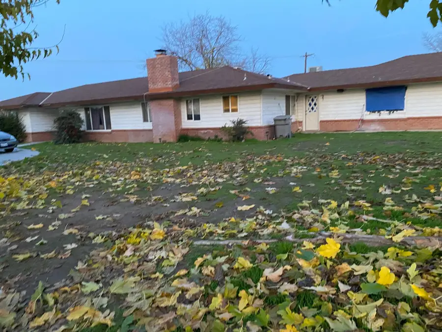 8220 N Fowler, Clovis, CA 93619 - #3