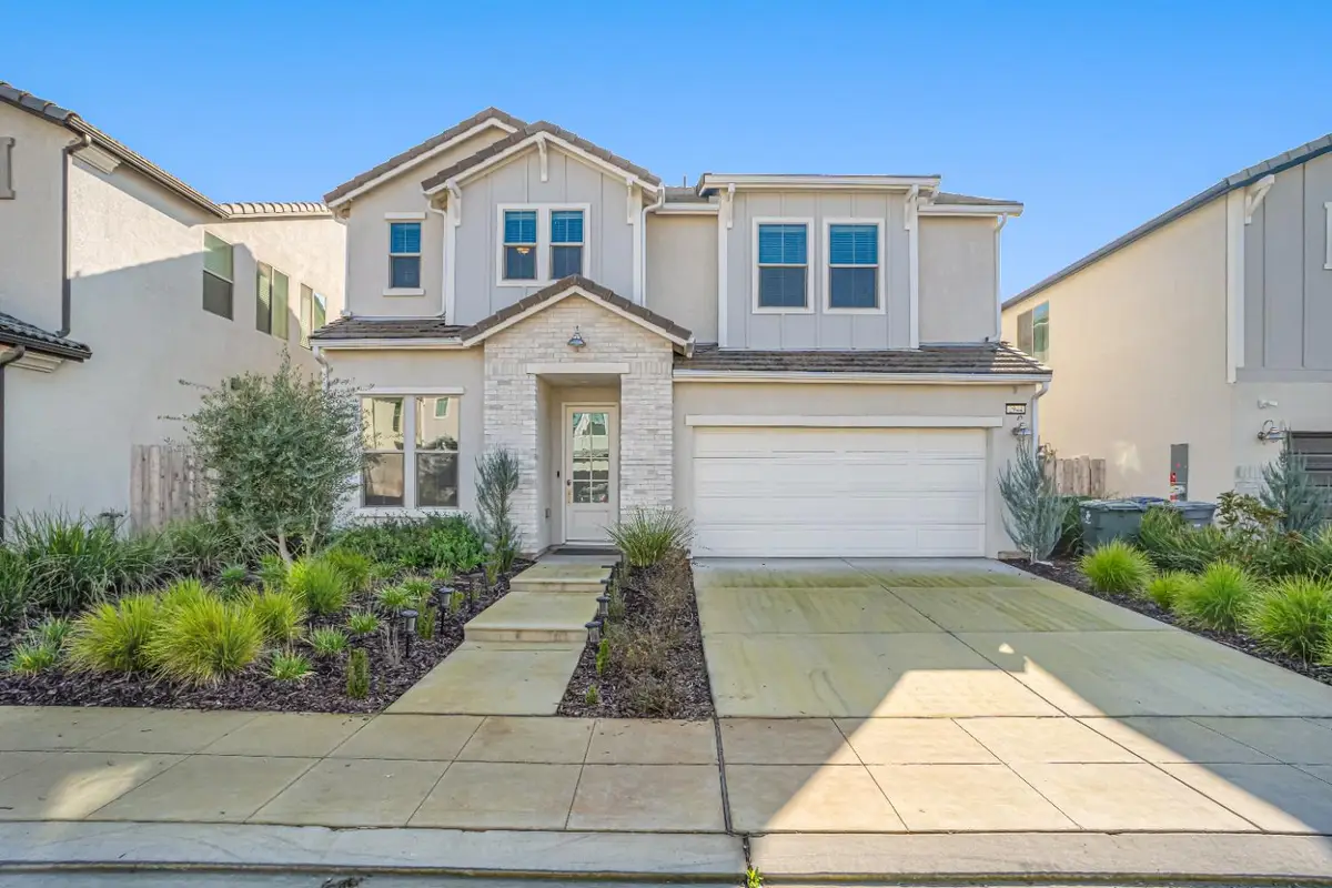 2944 Vermont Avenue, Clovis, CA 93619 - Image #1