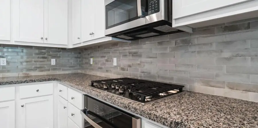 2231 N Bliss Avenue, Fresno, CA 93727 - #2