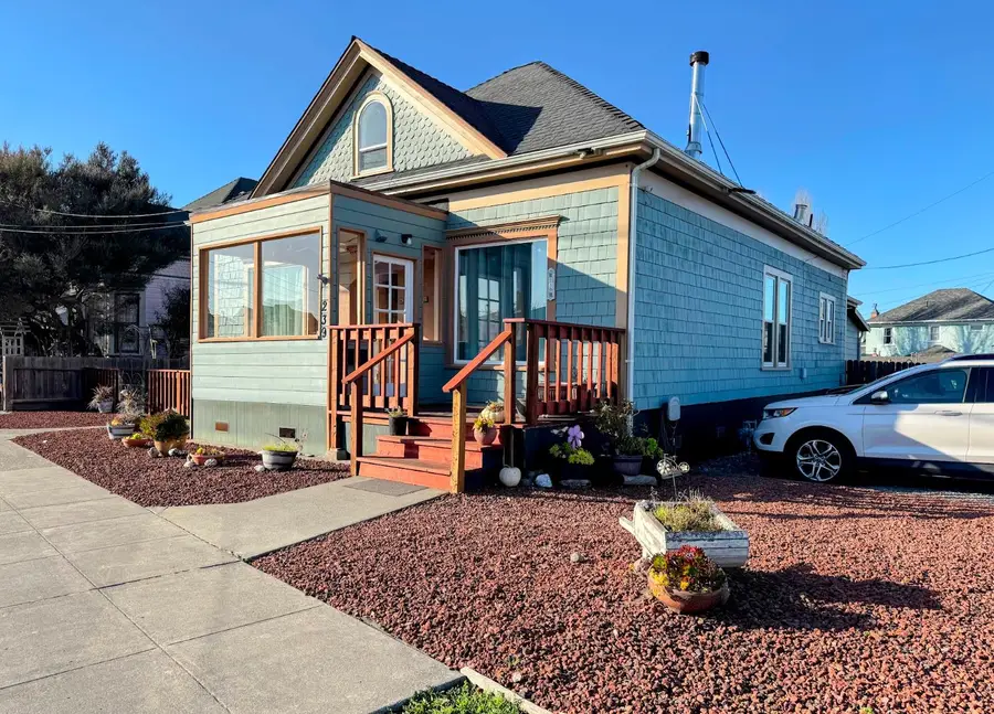 239 14th Street, Eureka, CA 95501 - #3