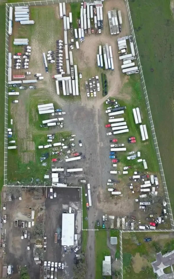 5912 S Cedar, Fresno, CA 93725