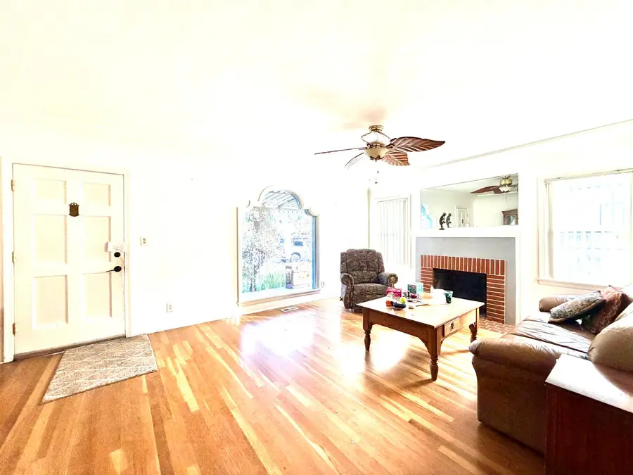 1411 N Harrison Avenue, Fresno, CA 93728 - #3