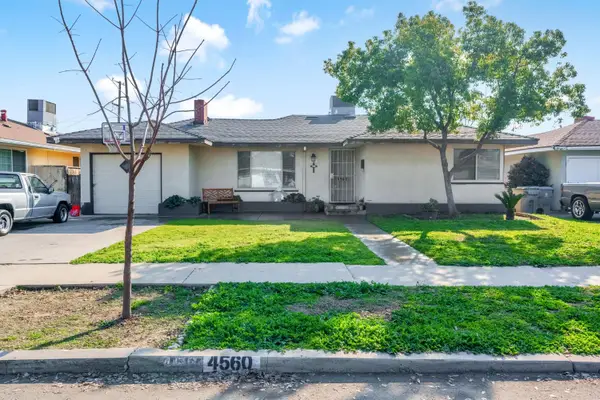 4560 E Cambridge Avenue, Fresno, CA 93703