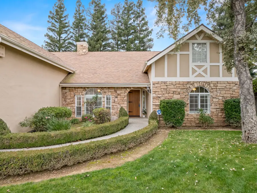 9073 N Whitehall Lane, Fresno, CA 93720 - #2