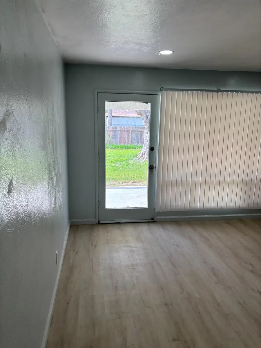 1353 N Adler Avenue, Fresno, CA 93727 - #3